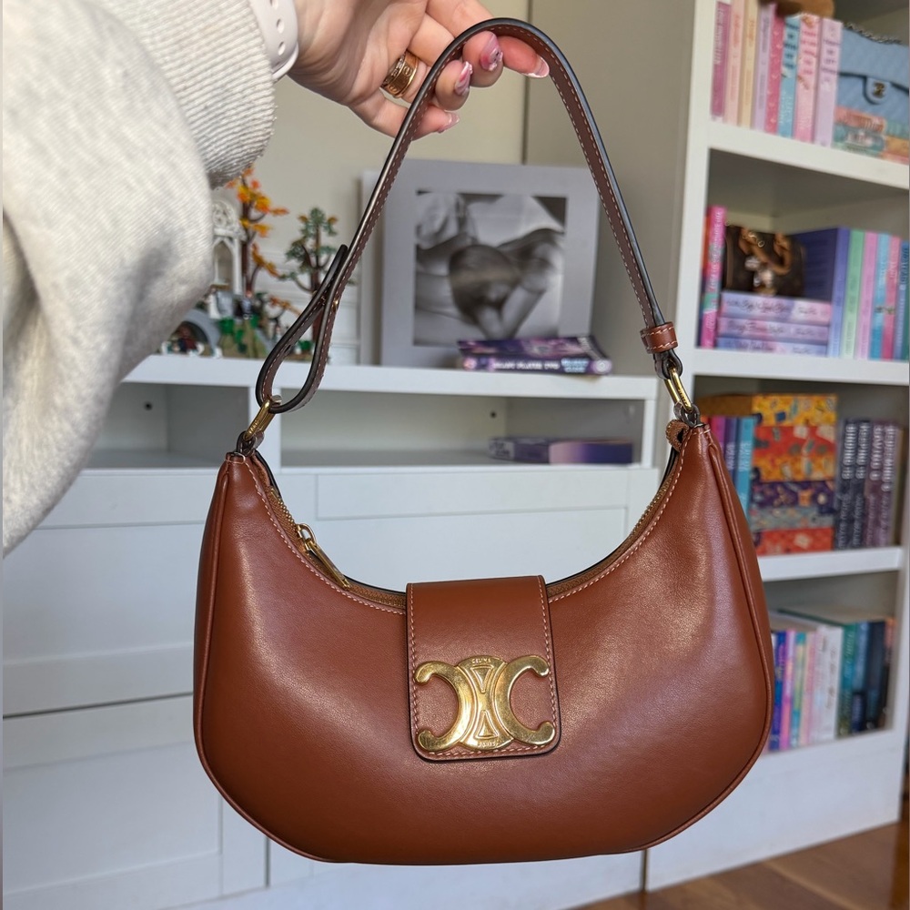 Celine Ava Triomphe Shoulder Bag in Tan - Picture 2 of 13